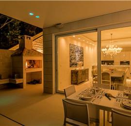 Luxury 6 Bedroom Brac Island Beach Front Villa With Heated Infinity Pool and lift near Sumartin sleeps 12